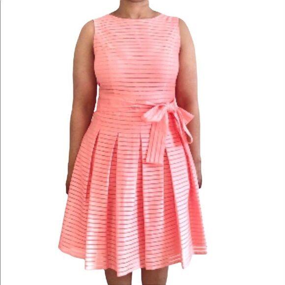 Tommy Hilfiger Pleated A-line Mindi - Picture 1 of 9